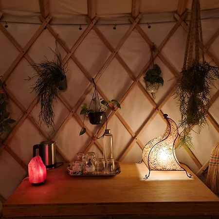 Vakantiewoning In Monumentale Boerderij Met Yurt Eckelrade Exteriér fotografie